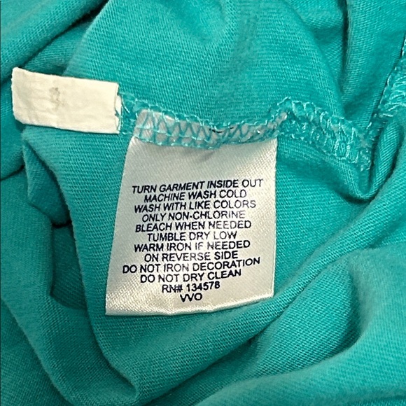 Vineyard Vines Teal Shirt with Floral Whale sz small - Picture 7 of 7